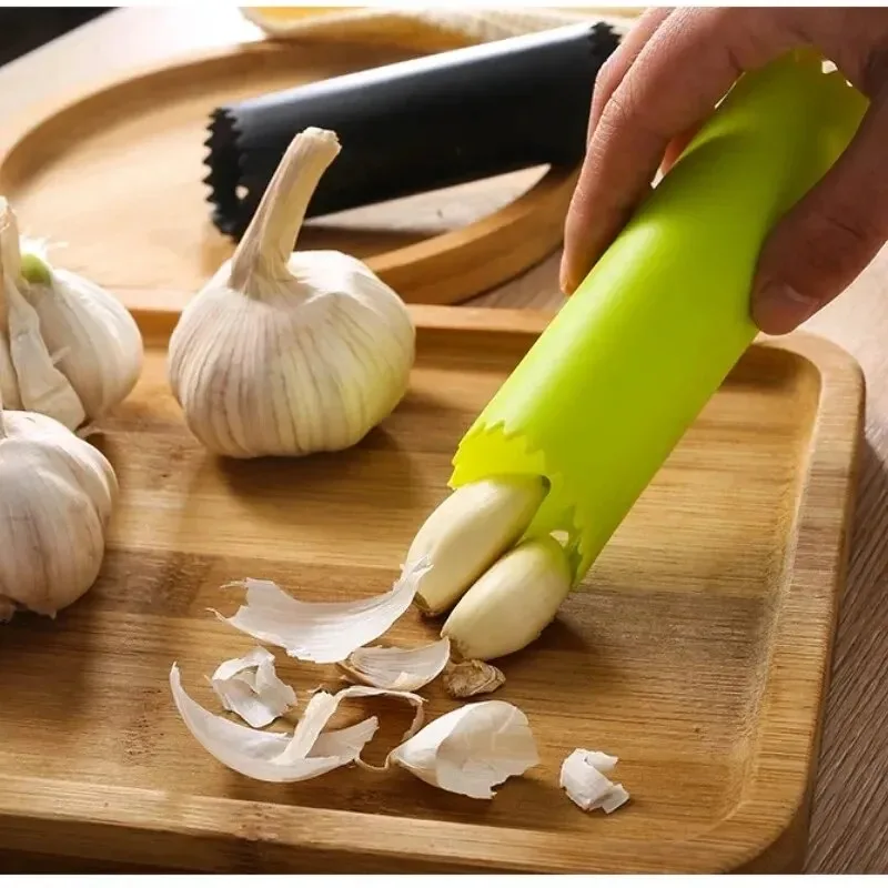 Kitchen Gadgets That Are Useful - Alat Pengupas Bawang Putih Tabung Pengupas