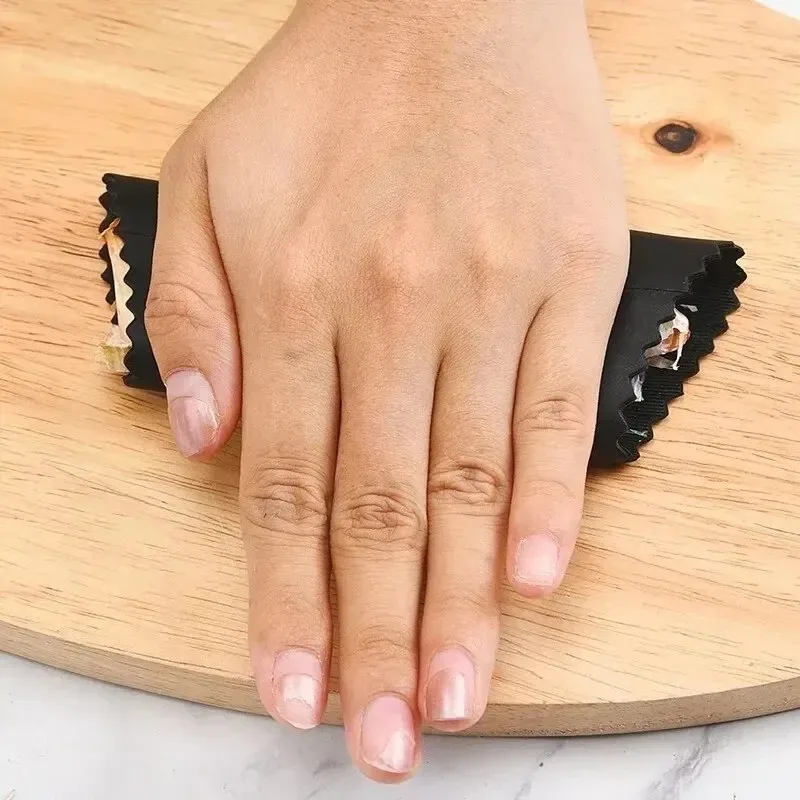 Alat Pengupas Bawang Putih Tab - Kitchen Gadgets That Are Useful ulasan dan harga